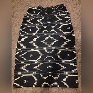 LuLaRoe Cassie Pencil Skirt Black and Cream Size Small